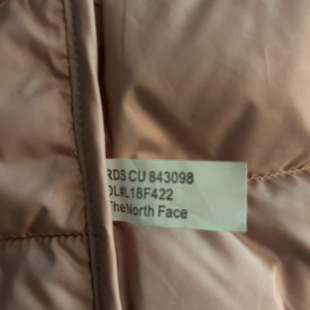 The North Face Women’s Pink 550 Down Puffer Vest Size M - Picture 6 of 10
